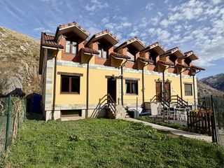 Casa adosada en Merilla - bo merilla 60. ? chalet en venta en san roque de riomiera, valles pasiegos