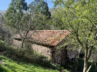 House in Rubalcaba - la quieva. Cabaña para rehabilitar con espectacular finca en lierganes