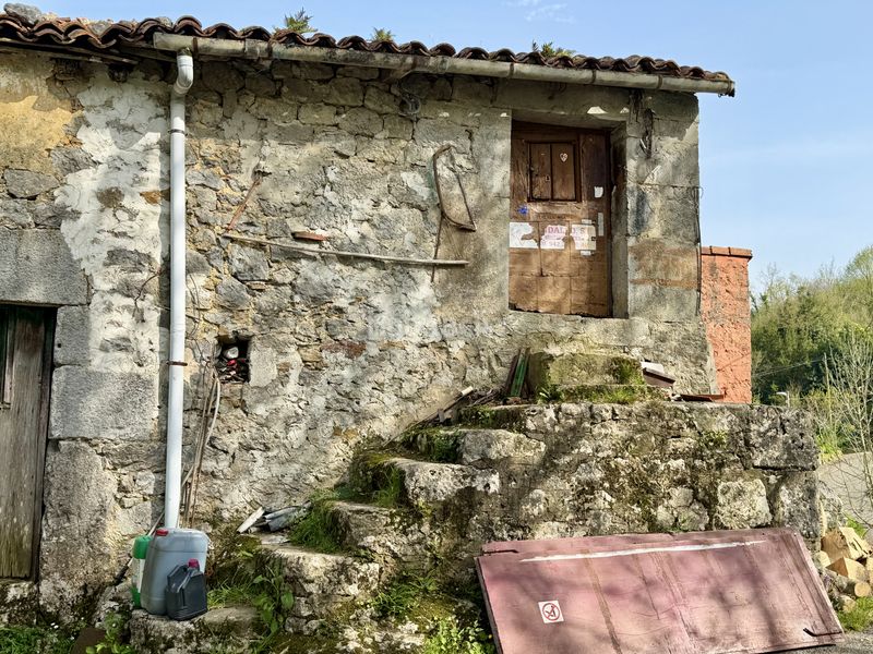 Foto d6e30efb-868a-4a71-b64c-3fdaec4edb4a. Casa a cantolla la - bo la cantolla 40 a Miera