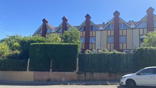 Casa adossada en Valdecilla - calle angel de la hoz 3. Luz espacio y confort en valdecilla  junto a solares