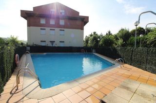 Lloguer Àtic  Hoznayo - barrio la sierra. Hoznayo  alquiler temporal  atico 2 hab gajaje  piscina