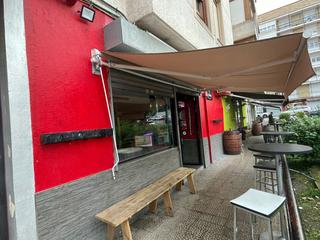 Lloguer Local Comercial  Avenida santander. Local en alquiler en solares