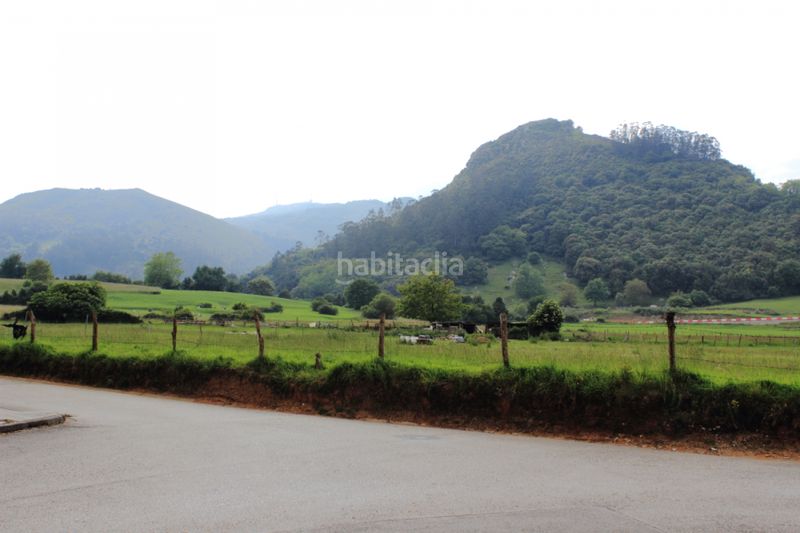 Foto ee2163c4-3d04-4ea6-a931-979445c60df5. Aparcament cotxe a Solares - Valdecilla Medio Cudeyo