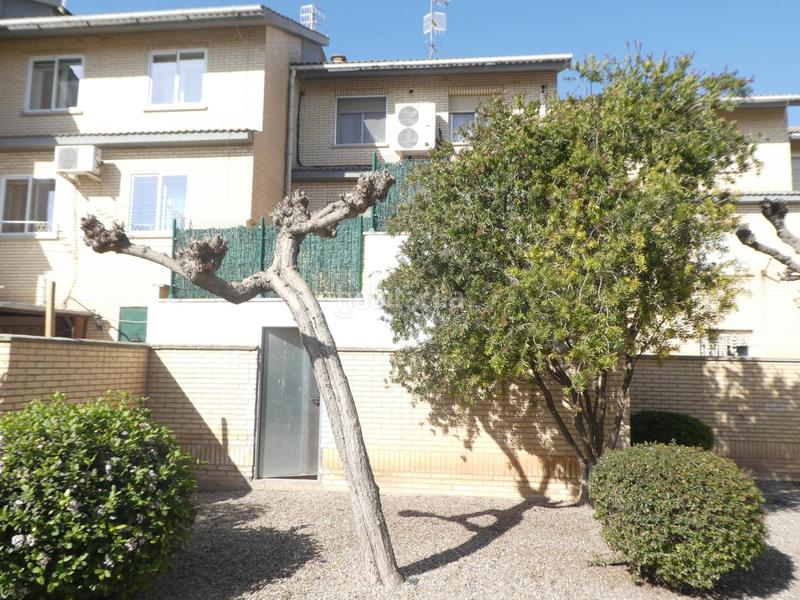 Foto c7b69f43-6071-448f-8149-8e89aaa6c3af. Casa adosada en Buñuel