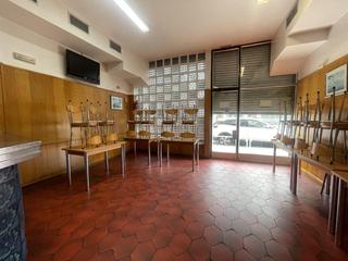 Geschäftsraum  Avenida de villava. Bar zazu se pone en venta, en el barrio de txantrea un bar de to