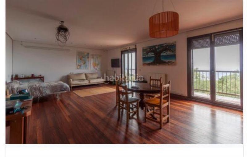 Foto 1c9ea285-33b5-441c-867d-3ef929383d7c. Casa pareada en Igeldo Donostia - San Sebastián