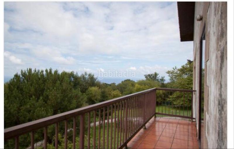 Foto 7a3f5c72-4f2e-40da-9a79-e55588b4cabe. Casa pareada en Igeldo Donostia - San Sebastián