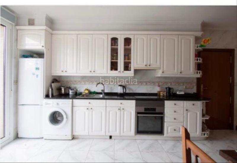 Foto 81cbfb8c-83ac-45aa-9842-dcc4b7d153c4. Casa pareada en Igeldo Donostia - San Sebastián