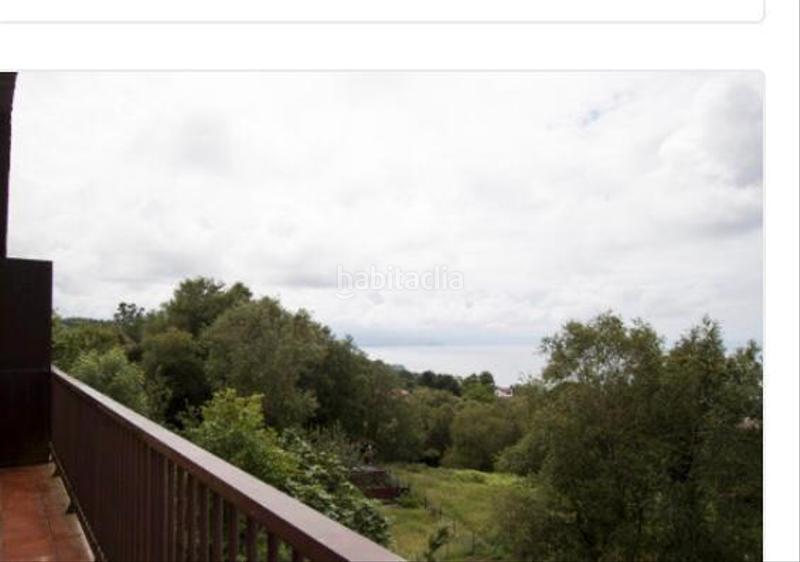 Foto 8e796162-e2b2-47b9-ac4f-e1e0e2d7939d. Casa pareada en Igeldo Donostia - San Sebastián