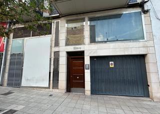 Location Local commercial  N/a. Desde inmobiliaria laiak alquilamos este local, situado en aveni