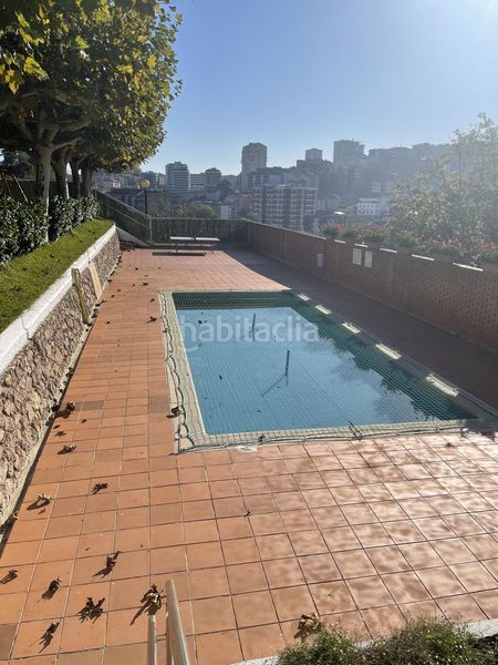 Foto 91ff947b-7ec6-4b62-85a2-9d82bd48cf7e. Casa amb calefacció aparcament piscina a Miracruz Donostia - San Sebastián