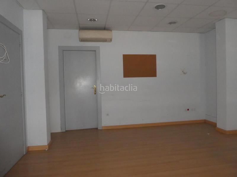 Foto 1117dc40-ff6b-4f87-bb96-98d16568dc7d. Bâtiment à usage industriel dans Centro Tudela