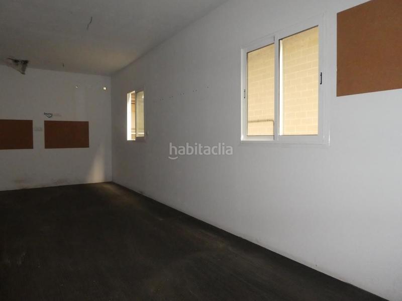 Foto 5ebf96b2-5a92-4177-9698-625f9288c963. Bâtiment à usage industriel dans Centro Tudela