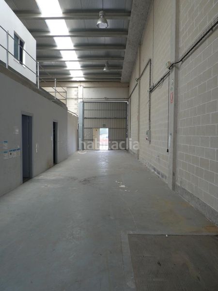 Foto 1a4f6130-35f1-4e9b-b84c-cd1bcac30830. Nave industrial en Centro Tudela