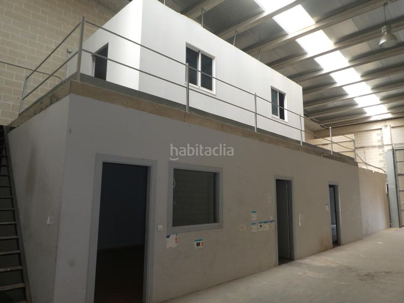Foto 3019fdff-34fe-492d-845d-30a7a0821470. Nave industrial en Centro Tudela