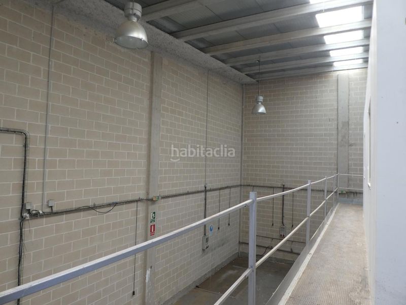 Foto 3983b8ff-b306-4b71-992d-012a50bd7af1. Nave industrial en Centro Tudela