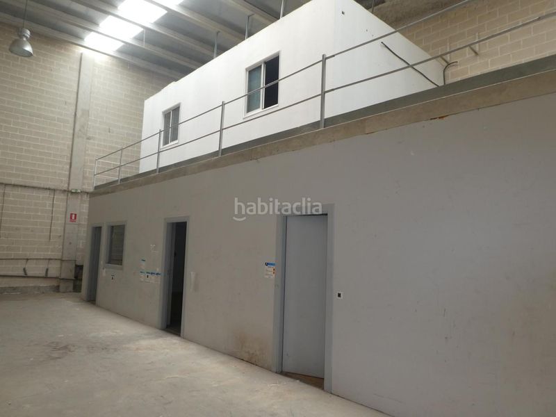 Foto e5b59340-9df1-491f-9dfa-c349379cd499. Nave industrial en Centro Tudela