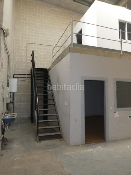 Foto e93c602d-bf8e-46d7-958d-98982f86ae0a. Nave industrial en Centro Tudela