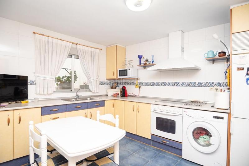 Foto 36b19af6-dc46-40b3-be49-2bf26a98aff8. Casa con riscaldamento parcheggio in Novallas