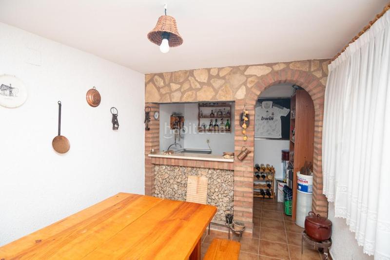 Foto c08322e8-d110-49f0-bd39-539c3d14e29e. Casa con riscaldamento parcheggio in Novallas