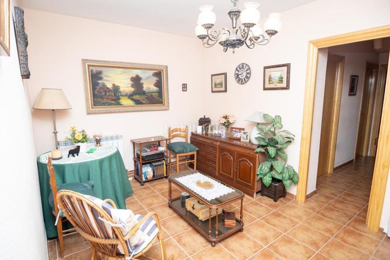 Foto d4aaa9e1-aec3-484e-8f3e-037d7e522f3c. Casa con riscaldamento parcheggio in Novallas