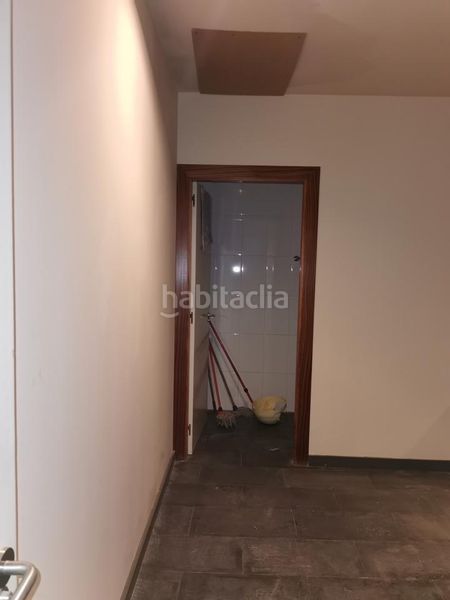 Foto 51d315fb-cc57-4168-a3ca-ec9cb4d30e1c. Nave industrial en Valtierra