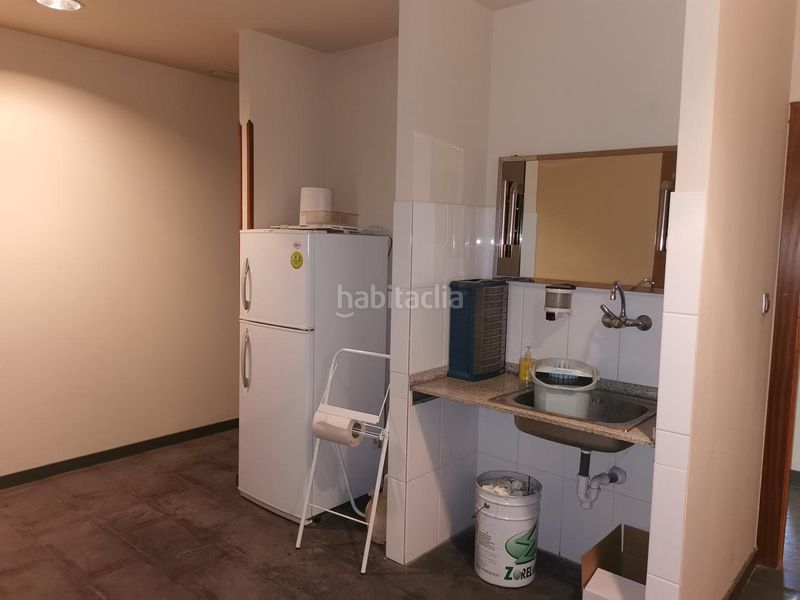 Foto cb4fa2b6-82ca-4565-84b1-7dd967dc0837. Nave industrial en Valtierra