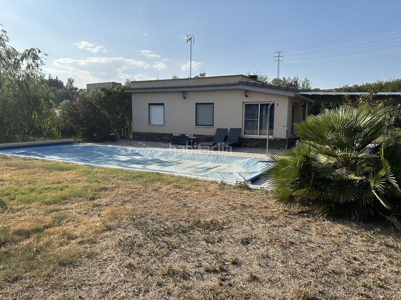 Foto e8e1e79d-3b0c-462b-84c2-37e02bae3751. Masia amb piscina a Corella