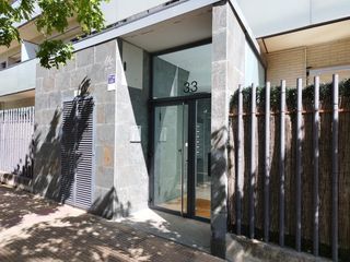 Autoparkplatz  Madres de la plaza de mayo. 4 amplias plazas de garaje