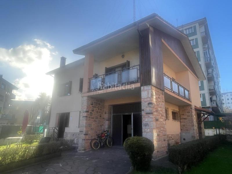 Foto 3463270e-6448-409f-a988-61ba1c1ef612. House with heating parking in Centro - Mendibil - Santiago Irun