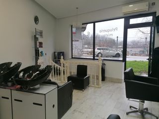 Locale commerciale  Marinel kalea. Peluquería en venta o venta aplazada en  irun