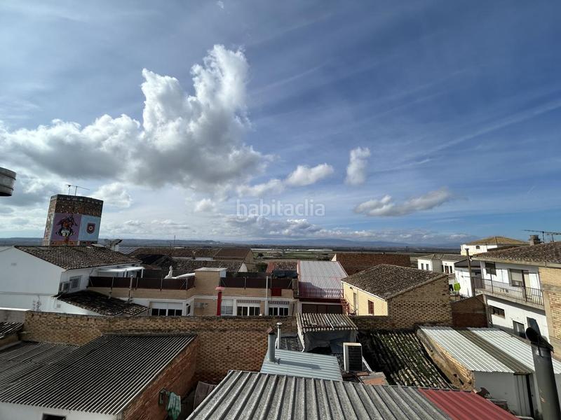 Foto eed30265-6647-4606-800b-bfafa2308d8d. Casa adossada amb calefacció a Cadreita