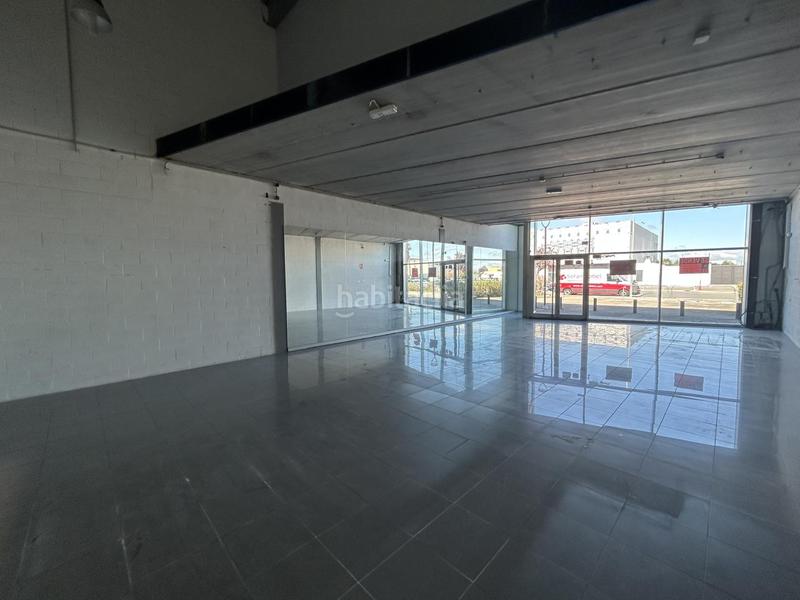 Foto 84e1d457-06db-47bb-a530-345377c8c661. Business premise in Griseras - Gardachales Tudela