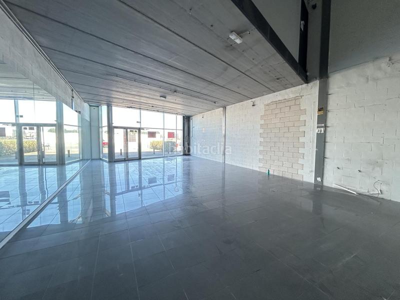 Foto e766bf3b-e3ab-434e-8783-c10a1bbb441b. Business premise in Griseras - Gardachales Tudela