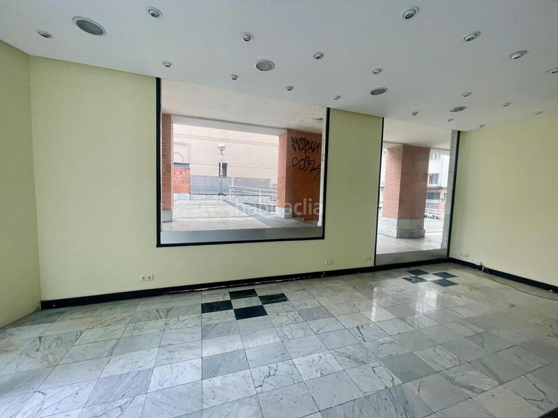Foto c6ec95a4-a832-429c-a037-c6af3f770c4a. Alquiler local comercial en Egia Donostia - San Sebastián