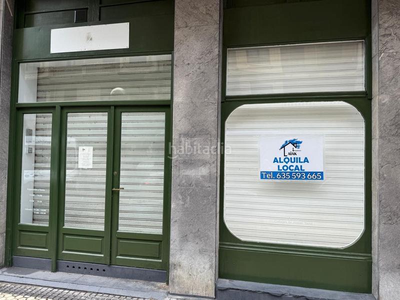 Foto b3044e98-675c-40e6-b48b-8b87bc9f7f1b. Location local commercial dans Gros Donostia - San Sebastián