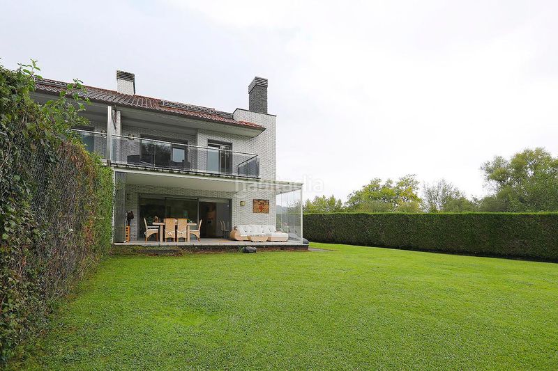 Foto bd775aa3-e847-40b3-89ba-6d98450a5982. Casa en Hondarribia