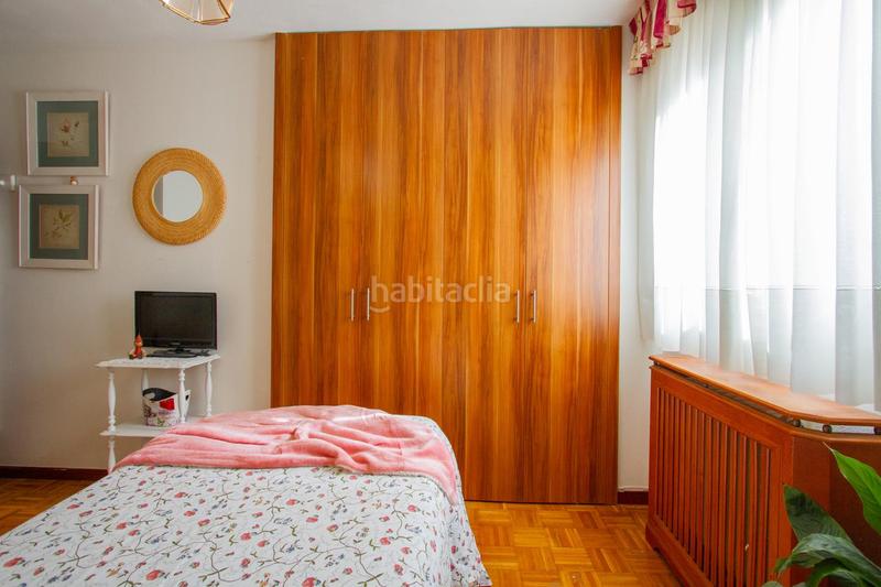 Foto 20f46da8-86cc-4924-8376-6f23f7ba6a84. Flat with heating parking in Rochapea Pamplona / Iruña