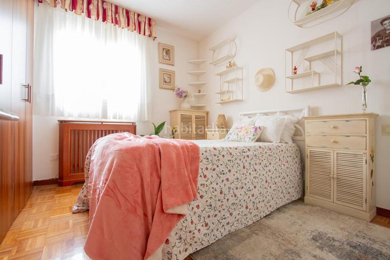 Foto 34cf65b4-c070-46c5-8b1f-47e7c5ea3258. Flat with heating parking in Rochapea Pamplona / Iruña