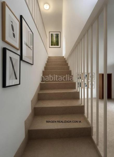 Foto 49eb7660-29da-4f74-8b25-be417e556979. Haus mit heizung parking in Castejón