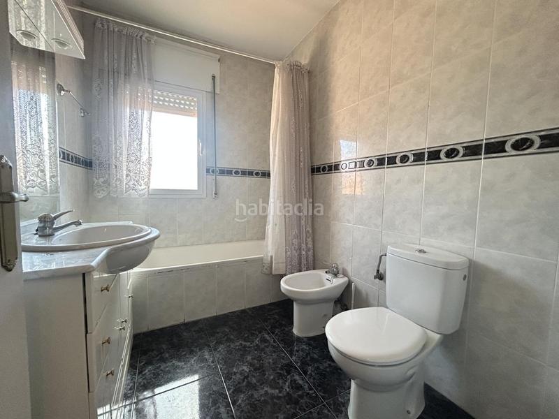 Foto 4defaa75-6670-4963-bcdb-2979ba5e46c2. Haus mit heizung parking in Castejón