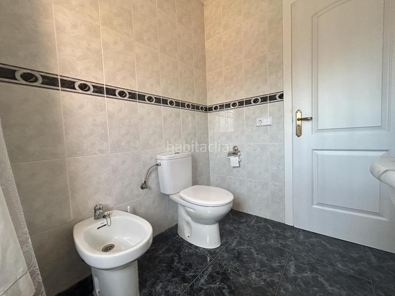 Foto 738cf7ab-cbbf-489c-98e6-64f03e92a637. Haus mit heizung parking in Castejón