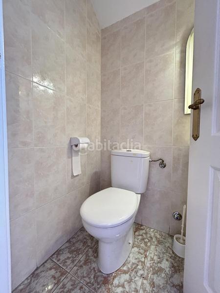 Foto b0777009-878f-45a4-9ba5-c58a3760c7f6. Haus mit heizung parking in Castejón