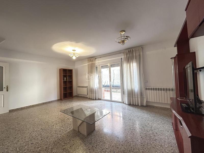 Foto b8d8dd19-cc7e-4ecf-8c76-e61043fdeac9. Haus mit heizung parking in Castejón