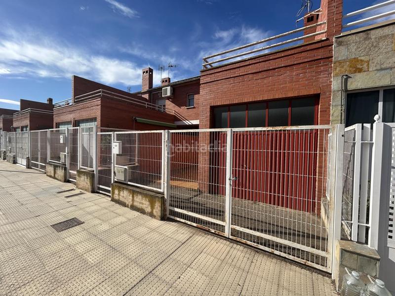 Foto b976ee08-1043-4455-b32e-8ce47eaf18ad. Haus mit heizung parking in Castejón