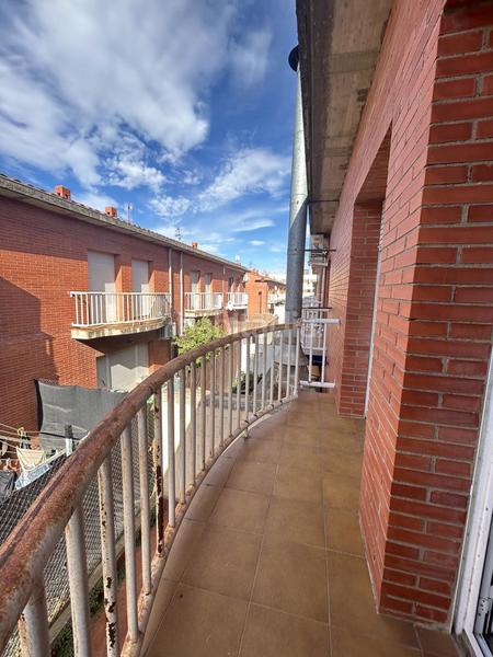 Foto e23ef0e2-6063-4444-9fc6-110cc77c3109. Haus mit heizung parking in Castejón