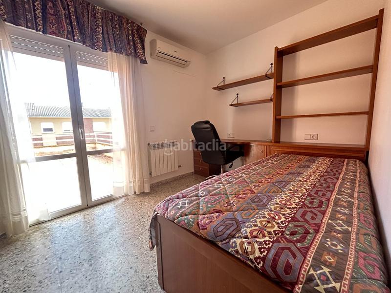 Foto f41dc106-b1d9-48db-b01b-364d1f72de0f. Haus mit heizung parking in Castejón