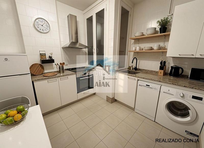 Foto 6d972f49-d2b3-4ffa-98a7-10a525873f57. Piso en Gros Donostia - San Sebastián