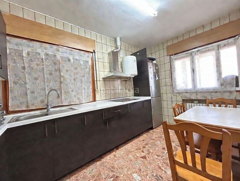 Foto e16aaa58-8e12-4dac-b93f-8324e7f7230f. Maison dans Castejón