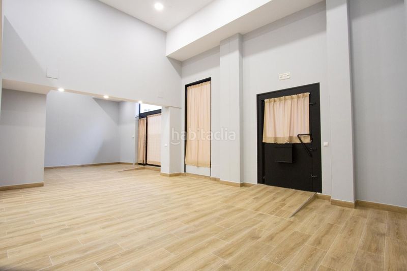 Foto c0e6666c-20ef-4bd6-b0b6-743893ec290c. Local comercial a Berriozar